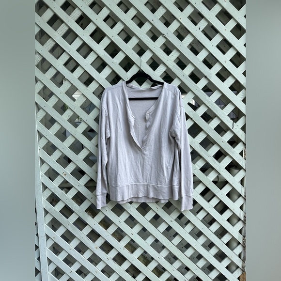 ❤️Free People Lightweight Top - Picture 2 of 3